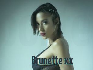 Brunette_xx