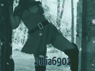 Julia6902