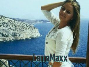 LarraMaxx