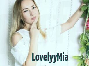 LovelyyMia