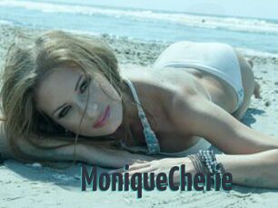 MoniqueCherie