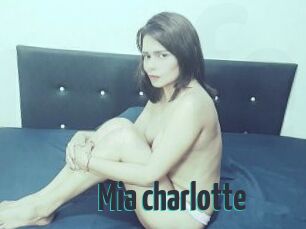 Mia_charlotte