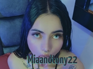Miaandtony22