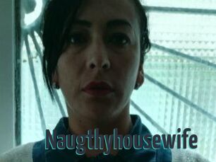 Naugthy_housewife