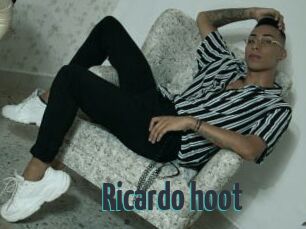 Ricardo_hoot