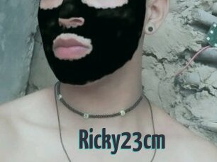 Ricky23cm
